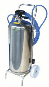 Canon à mousse GEPRO à cuve inox 100 L sur roues, avec tuyau bleu et lance