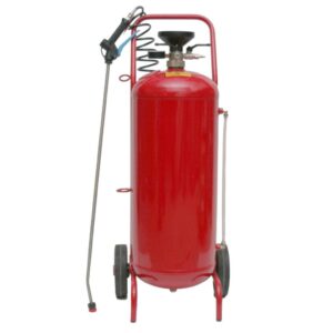 Pulvérisateur GEPRO Spray-Matic à cuve en acier peint rouge sur roues, avec entonnoir, flexible spiralé et lance